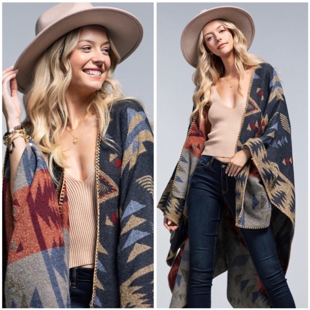 LAST ONE ☝️Amonute Ethnic Print Ruana Wrap